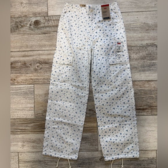Levi's Pants - Levi’s Floral 94’ Baggy Cargo Pants